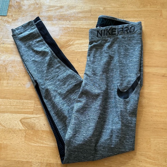 Nike Pro leggings small - Picture 1 of 4
